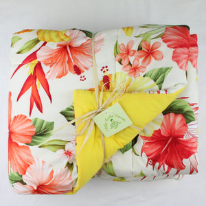Hawaiian Print Baby Comforter: Hauoli Yellow